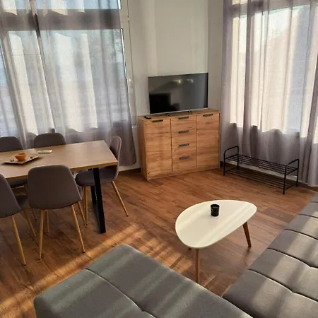 Апартаменты A *